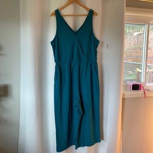 NWT Heavy knit jumpsuit, cute!